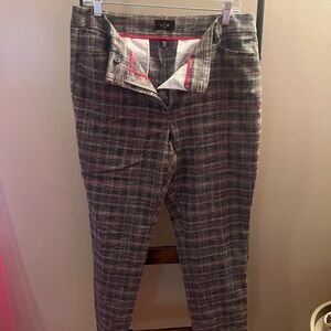 White House Black Market Gray Plaid Cropped Pants